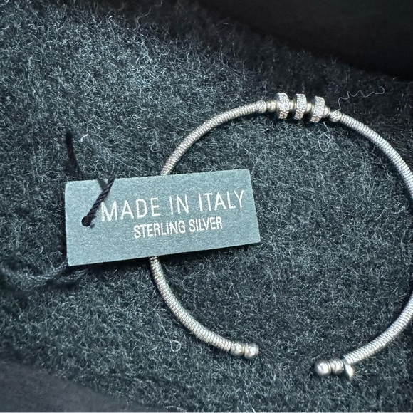 Dyadema silver cuff style bracelet - Picture 7 of 7